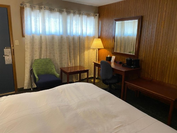 Diamond Motel - Abilene image 29